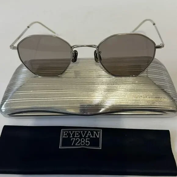 Eyevan 7285 Titanium Rim Sunglasses Style 722 Grey Lens size Eyevan 7285 Titanium Rim Sunglasses Style 722 Grey Lens size